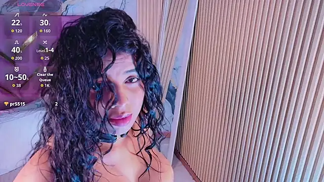 Snapshot of hotiergirl chatting on December 2, 2:34 pm hotiergirl online show from December 2, 2:34 pm