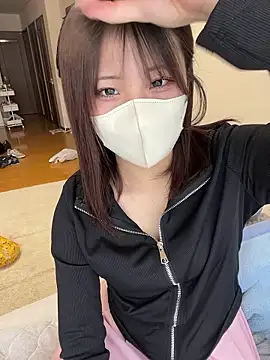sakuchaaa 2525 online show from July 4, 6:30 am