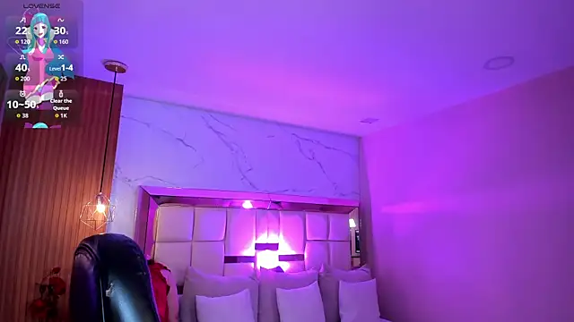 Snapshot of zoes_milee chatting on January 15, 11:48 am zoes milee online show from January 15, 11:48 am