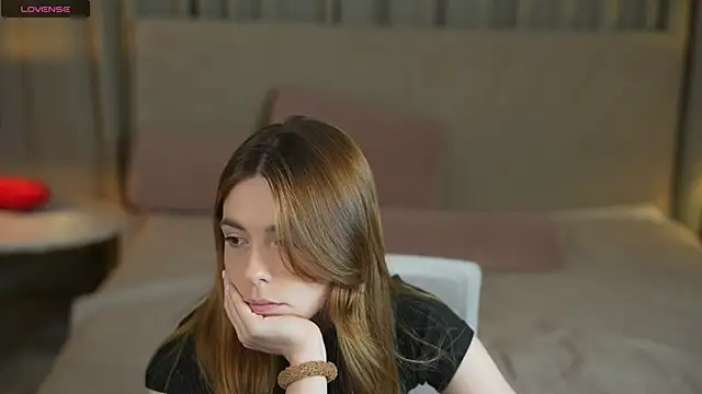 Lika Secret  online show from September 23, 9:18 pm