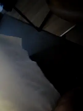 Snapshot of Rzemtsefg chatting on October 22, 3:34 pm Rzemtsefg online show from October 22, 3:34 pm