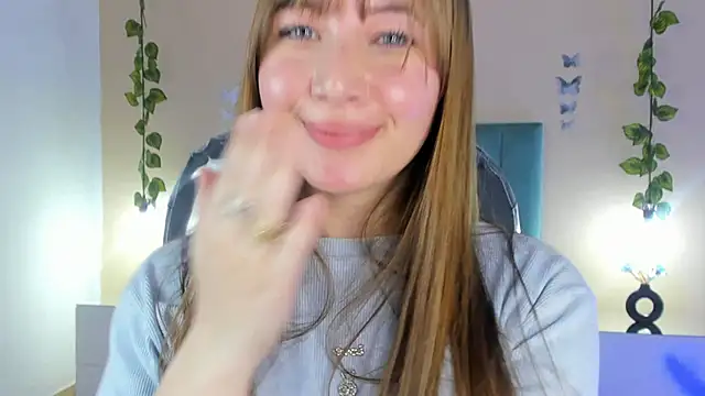 Dahlia Rousse online show from April 2, 11:02 pm