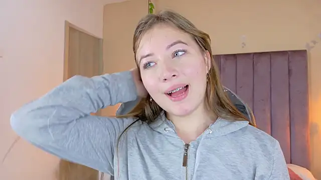 Dahlia Rousse online show from April 4, 6:55 am