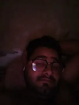 Snapshot of Skraj2025 chatting on July 15, 9:25 am Skraj2025 online show from July 15, 9:25 am