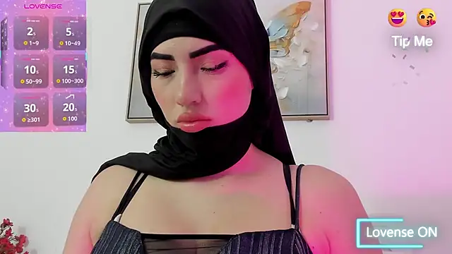 taylorsmiiith  online show from December 16, 8:14 pm