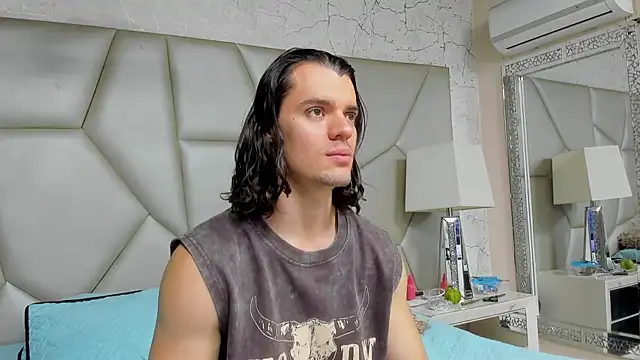 maxi styles online show from February 24, 8:51 pm