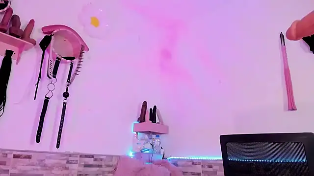 amyswallow7 online show from February 3, 6:40 am