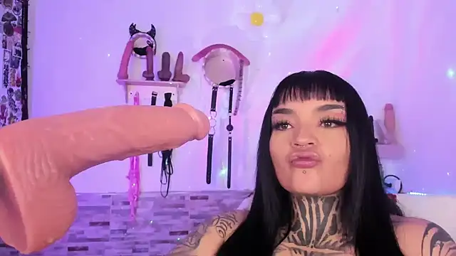 amyswallow7 online show from February 11, 1:16 pm