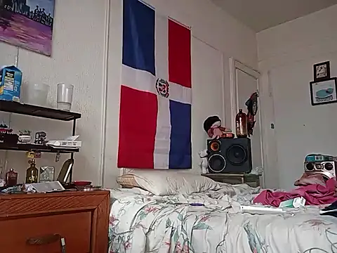 Snapshot of BaByArM81 chatting on October 15, 3:23 pm BaByArM81 online show from October 15, 3:23 pm