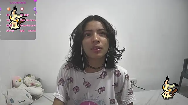 Snapshot of Lovelyamyy chatting on January 23, 9:39 am Lovelyamyy online show from January 23, 9:39 am