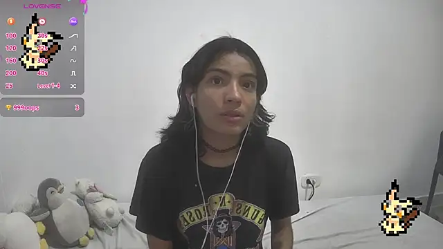 Snapshot of Lovelyamyy chatting on January 24, 6:35 pm Lovelyamyy online show from January 24, 6:35 pm