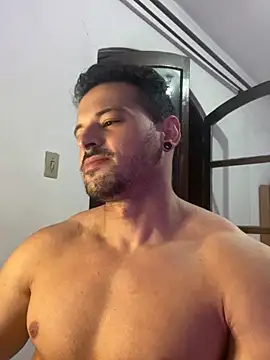 Snapshot of Lucasfit24 chatting on March 16, 11:57 pm Lucasfit24 online show from March 16, 11:57 pm