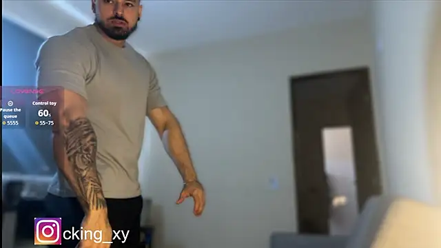 Snapshot of Lucasfit24 chatting on October 8, 3:53 pm Lucasfit24 online show from October 8, 3:53 pm