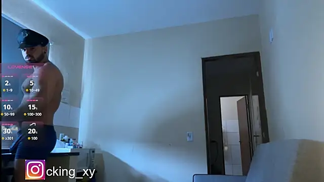 Snapshot of Lucasfit24 chatting on October 13, 3:45 pm Lucasfit24 online show from October 13, 3:45 pm