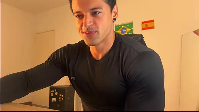 Snapshot of Lucasfit24 chatting on June 28, 3:07 pm Lucasfit24 online show from June 28, 3:07 pm