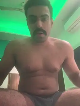 Snapshot of vaibhavchugh38 chatting on January 13, 9:20 pm vaibhavchugh38 online show from January 13, 9:20 pm