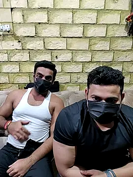 Snapshot of vaibhavchugh38 chatting on March 1, 6:21 pm vaibhavchugh38 online show from March 1, 6:21 pm