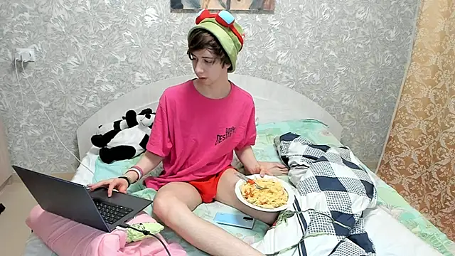 Snapshot of Timothy_Fox chatting on February 2, 1:02 am Timothy Fox online show from February 2, 1:02 am