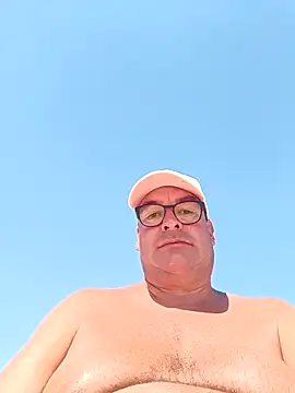 Snapshot of MountJohnXL chatting on March 16, 3:17 pm MountJohnXL online show from March 16, 3:17 pm