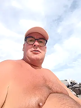 Snapshot of MountJohnXL chatting on March 18, 3:53 pm MountJohnXL online show from March 18, 3:53 pm