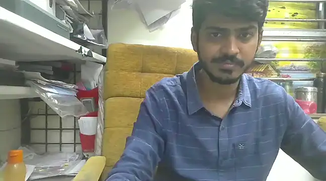 Snapshot of cute_modell chatting on February 12, 12:44 pm cute modell online show from February 12, 12:44 pm