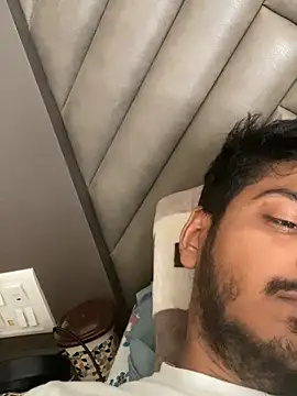 Snapshot of cute_modell chatting on October 12, 10:03 am cute modell online show from October 12, 10:03 am