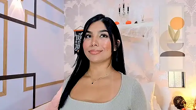 Snapshot of CharlotteGraay chatting on October 30, 7:58 pm CharlotteGraay online show from October 30, 7:58 pm