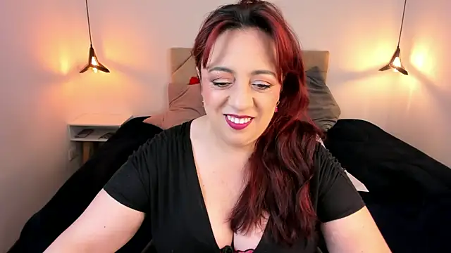 Victoria Adamns online show from July 14, 12:00 pm