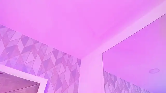 Snapshot of Sara__collins__ chatting on January 11, 4:25 pm Sara  collins   online show from January 11, 4:25 pm