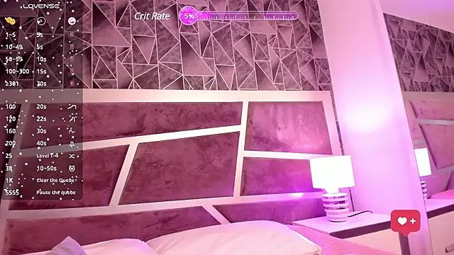 Snapshot of Sara__collins__ chatting on March 18, 12:47 pm Sara  collins   online show from March 18, 12:47 pm