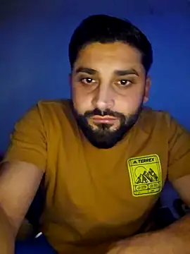 Snapshot of Mehmet2304 chatting on January 19, 7:58 pm Mehmet2304 online show from January 19, 7:58 pm