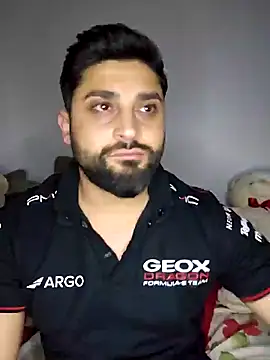 Snapshot of Mehmet2304 chatting on January 21, 9:25 pm Mehmet2304 online show from January 21, 9:25 pm