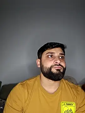 Snapshot of Mehmet2304 chatting on January 28, 7:32 pm Mehmet2304 online show from January 28, 7:32 pm