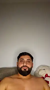 Snapshot of Mehmet2304 chatting on January 31, 11:13 pm Mehmet2304 online show from January 31, 11:13 pm