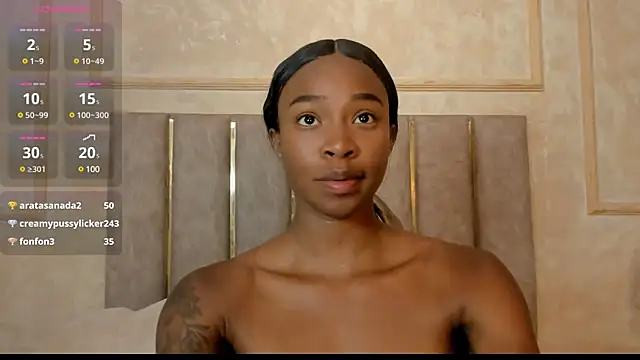 Snapshot of LilaBeily chatting on February 11, 11:01 pm LilaBeily online show from February 11, 11:01 pm