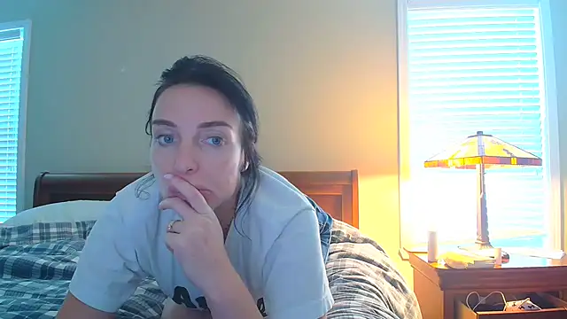 Snapshot of KattyFR chatting on September 11, 10:21 pm KattyFR online show from September 11, 10:21 pm