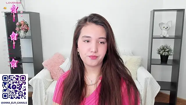 Snapshot of anna_elfi chatting on February 1, 2:58 am anna elfi online show from February 1, 2:58 am