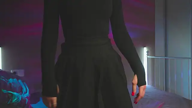 milasmiu online show from February 14, 7:02 pm