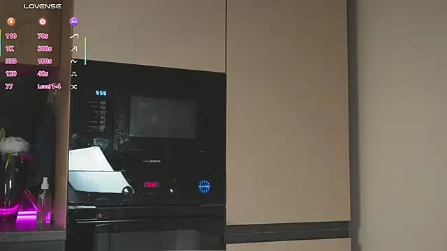 milasmiu online show from March 15, 11:17 pm