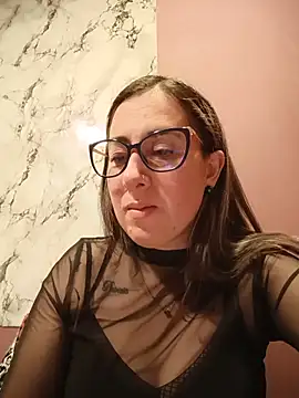Snapshot of CHARLOTTE_1711 chatting on June 23, 3:04 am CHARLOTTE 1711 online show from June 23, 3:04 am
