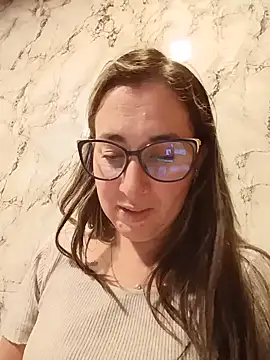 Snapshot of CHARLOTTE_1711 chatting on July 7, 3:31 am CHARLOTTE 1711 online show from July 7, 3:31 am