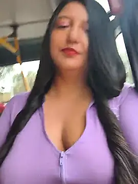 Snapshot of Melyy_Edii chatting on July 14, 6:35 pm Melyy Edii online show from July 14, 6:35 pm