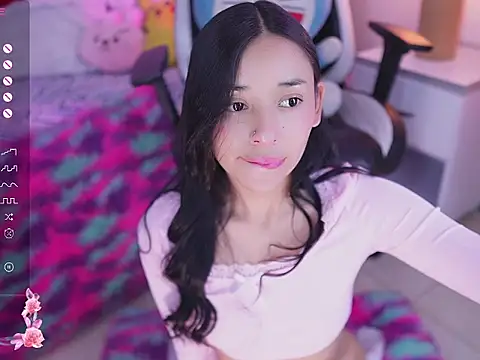 Snapshot of Hade_collinss chatting on February 26, 6:54 pm Hade collinss online show from February 26, 6:54 pm