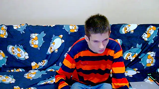 Snapshot of Lester_Broo chatting on December 20, 7:37 am Lester Broo online show from December 20, 7:37 am