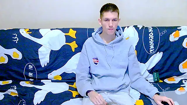 Snapshot of Lester_Broo chatting on January 11, 4:39 am Lester Broo online show from January 11, 4:39 am