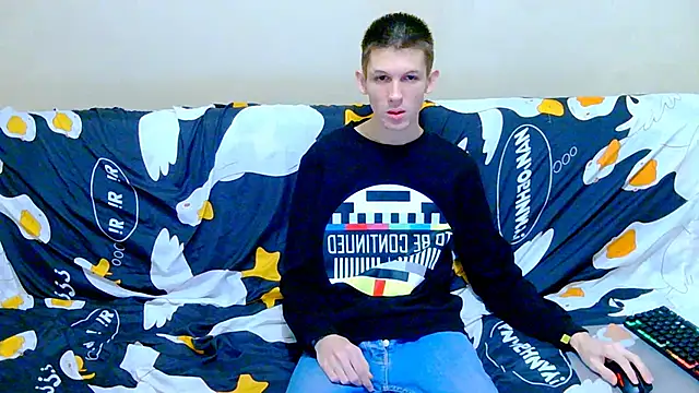 Snapshot of Lester_Broo chatting on January 17, 8:08 am Lester Broo online show from January 17, 8:08 am