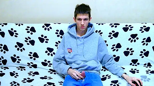 Snapshot of Lester_Broo chatting on February 22, 2:26 pm Lester Broo online show from February 22, 2:26 pm