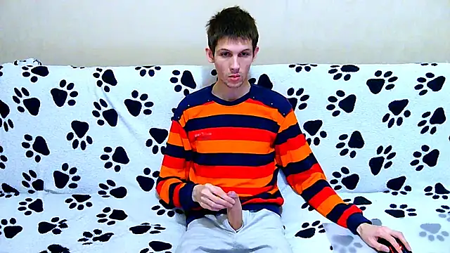 Snapshot of Lester_Broo chatting on February 27, 9:26 pm Lester Broo online show from February 27, 9:26 pm