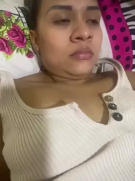 Snapshot of Yessica_832 chatting on March 3, 3:19 am Yessica 832 online show from March 3, 3:19 am