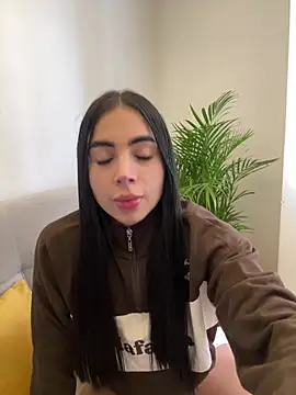 tamy xoo online show from January 9, 7:15 pm